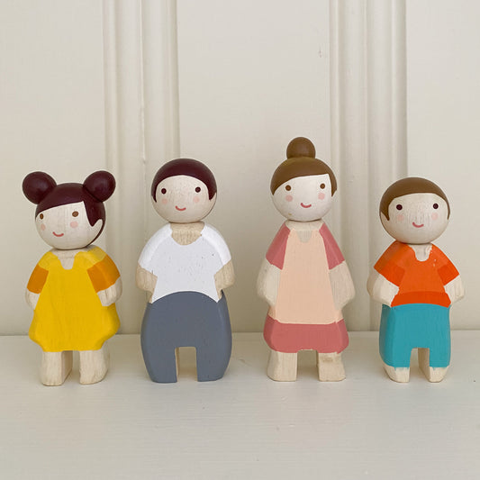 Wooden Doll Family, Leaf Family
