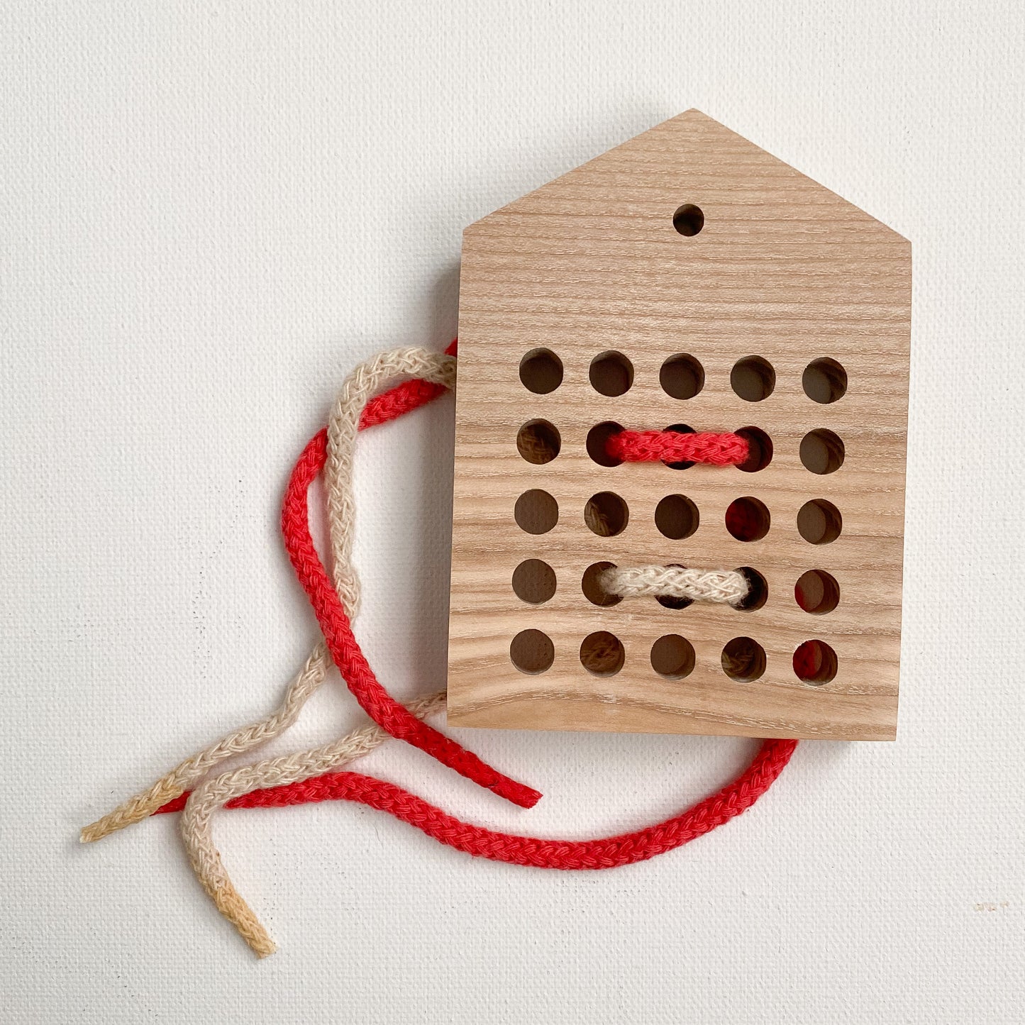 House Lacing Toy